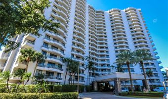 3300 NE 191st St 1106, Aventura, FL 33180