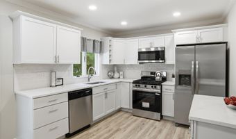 16 Deepwood Dr, Cheshire, CT 06410