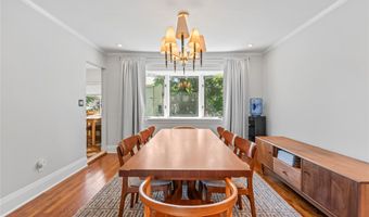 2 Lydia Ct, Albertson, NY 11507