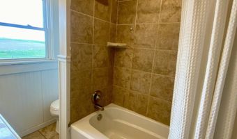 3065 Grant Ave, Adair, IA 50002
