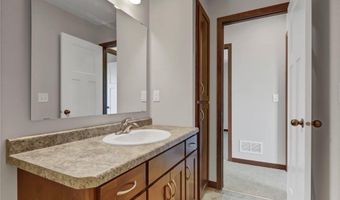 805 Prateria Ave, Avon, MN 56310