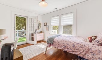 18 Robinwood Ave, Asheville, NC 28806