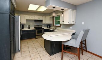 508 Rosemary Ln, Anamosa, IA 52205