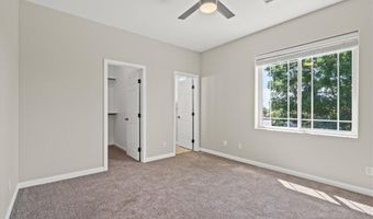 8000 Silver King Dr, Las Vegas, NV 89129