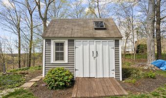 58 Lantern View Dr, Branford, CT 06405