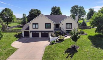 17700 157th St, Basehor, KS 66007