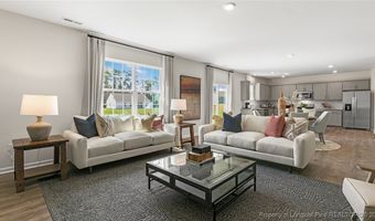 941 Misty Creek Dr, Aberdeen, NC 28315