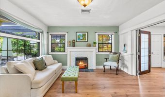 94 N 3rd St, Ashland, OR 97520