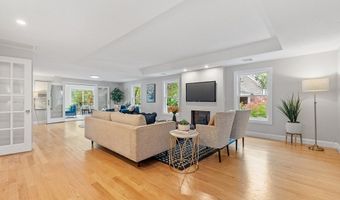 30 Paul Revere Rd, Acton, MA 01720