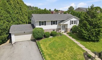 2705 ANDREA Dr, Allentown, PA 18103