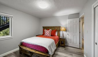 923 Bear Run Way, Arnold, CA 95223