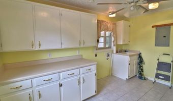 1222 E Main St, Ariton, AL 36311