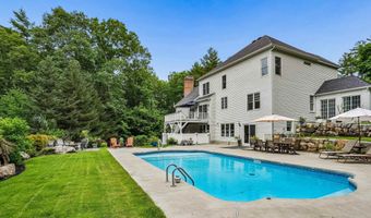 15 Strafford Ln, Bedford, NH 03110