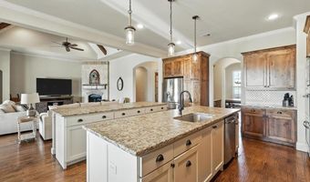 340 Bear Country Dr, Aledo, TX 76008