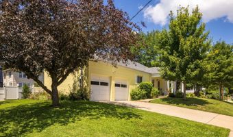 47 Sunnyside Dr, Athens, OH 45701