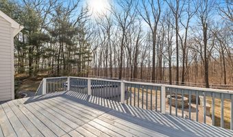33 Roxbury Ct, Cheshire, CT 06410