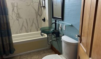 911 Pine St, Atlantic, IA 50022