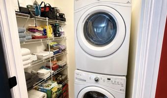 302 HILLTOP Ln H, Annapolis, MD 21403