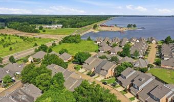 15 Charleston Cir, Brandon, MS 39047