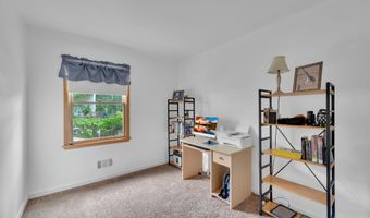 721 Cable Ave, Beachwood, NJ 08722