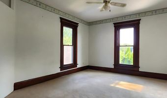 538 N Main St, Ada, OH 45810