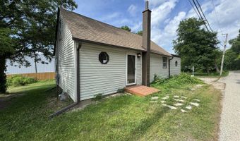 42309 N Woodbine Ave, Antioch, IL 60002