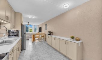 111 KAHULUI BEACH Rd D402, Kahului, HI 96732