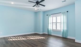 902 Stonehenge Dr, Bedford, IN 47421