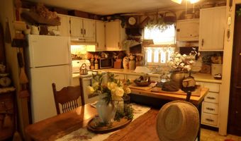 4 Brackett Hill Rd, Alfred, ME 04002