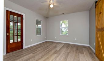 519 State Highway Jj, Aurora, MO 65605