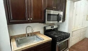 528 Madison Ave, Albany, NY 12208