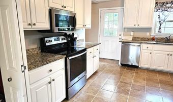 904 Sunnyhill Dr, Camden, SC 29020