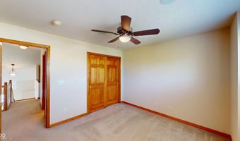 7427 Oak Knoll Dr, Indianapolis, IN 46217