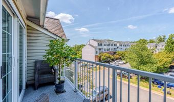 5975 TERRAPIN Pl 301C, Alexandria, VA 22310
