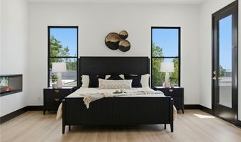 217 NE H St, Bentonville, AR 72712