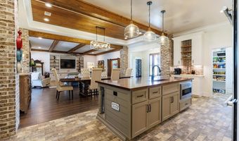 173 Circlestone Dr, Adel, GA 31620