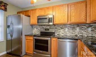 515 Carrington Pl 515, Arden, NC 28704
