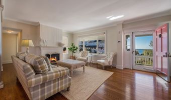 10 Island View Ave, Branford, CT 06405