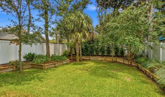 57 SHERRY Dr, Atlantic Beach, FL 32233