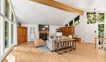 22276 VAUGHN Rd, Veneta, OR 97487