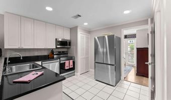250 W Broad St 205, Athens, GA 30601