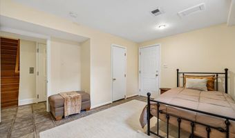 5735 BRADLEY Blvd, Bethesda, MD 20814
