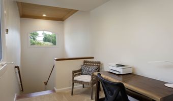 68-1375 PAUOA Rd F2, Kamuela, HI 96743