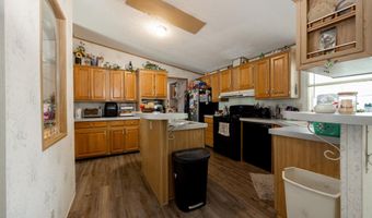 810 RIO Rd, Bloomfield, NM 87413