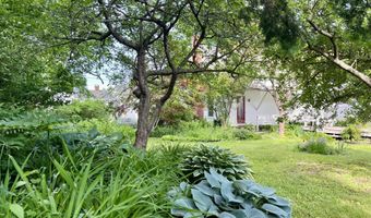59 Cedar St, Belfast, ME 04915
