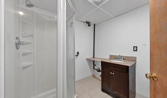 9006 Quandt Ave, Allen Park, MI 48101