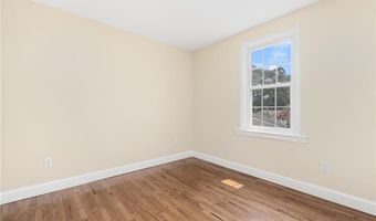 6 LARKSPUR Rd, Warwick, RI 02886