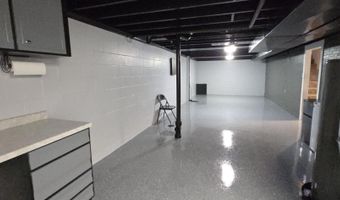 1222 NE 11th Ave, Aberdeen, SD 57401