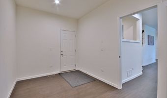 620 N Sullivan St, Addison, IL 60101