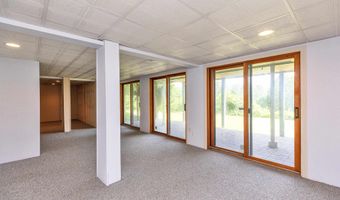 8 Longview Dr, Bow, NH 03304